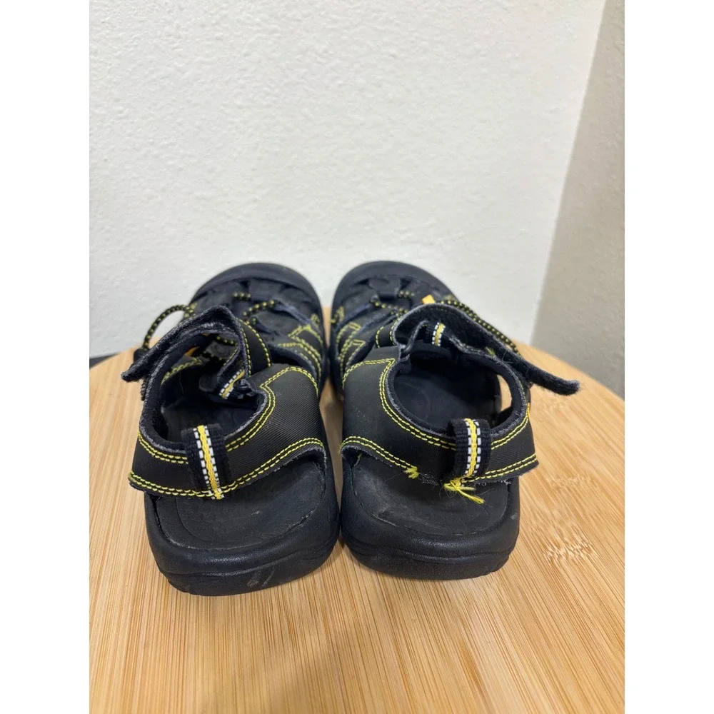KEEN Sandals Kids 2 Newport H2 Black Yellow Waterproof Sport Hiking Shoes Play